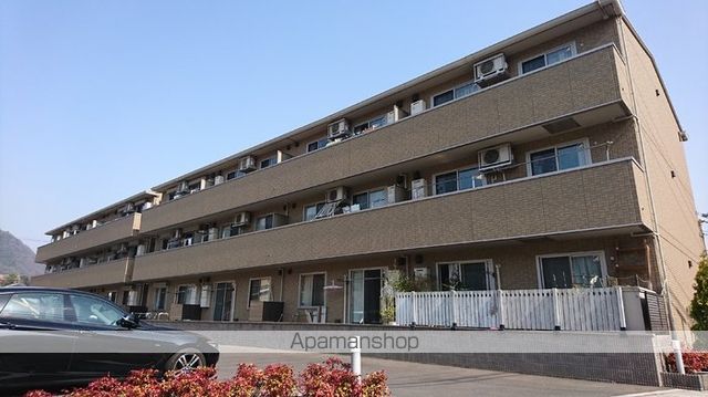 エザンス水呑 B棟