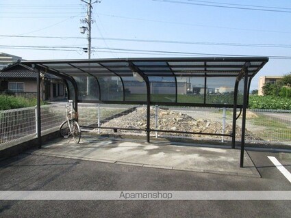 愛媛県四国中央市豊岡町長田[2LDK/58.53m2]の共用部2