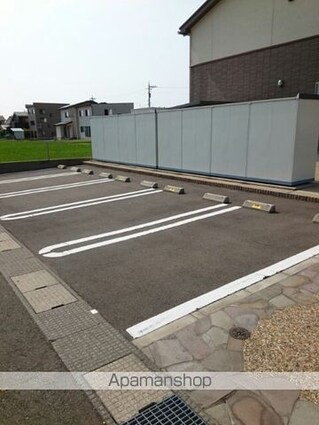 プロディジュー　ヴィラ[2LDK/61.96m2]の駐車場