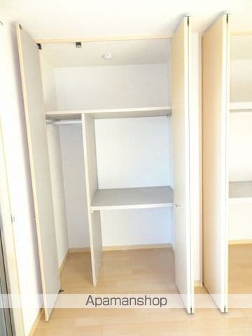 カジュアルスクエアII号館の内装写真