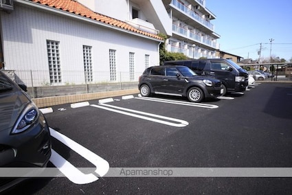 カーサグラナーテ[1LDK/46.44m2]の駐車場