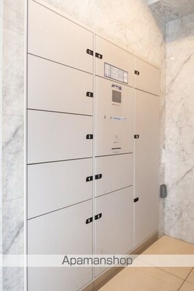 東京都港区西麻布１丁目[1K/25.6m2]の玄関