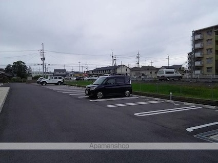 グリエラⅠ番館[1LDK/33.34m2]の駐車場