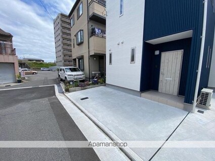 レアルタ楠上Ⅱ[3LDK/74.52m2]の駐車場