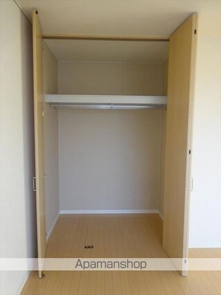 和歌山県和歌山市和歌川町[2LDK/60.44m2]の収納