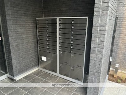 リブリ・エルカーサ亀有[1LDK/31.88m2]のエントランス2