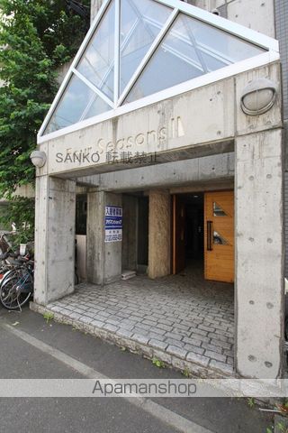 フォーシーズンIIの玄関写真