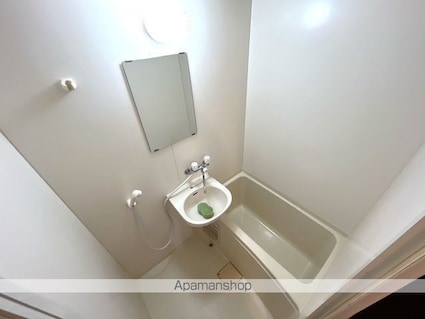 レークナウリバーⅡ[1K/20.96m2]のバス