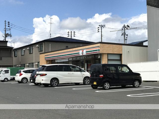 ラスティックIIIの周辺写真
