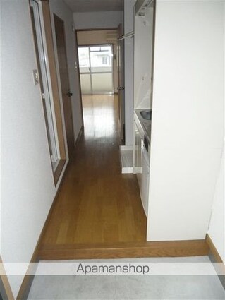 Ｙ．ＥＳＴＡ．ＩＮ[1K/25.97m2]の玄関