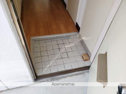 長野県松本市大字里山辺[1K/26.4m2]の玄関