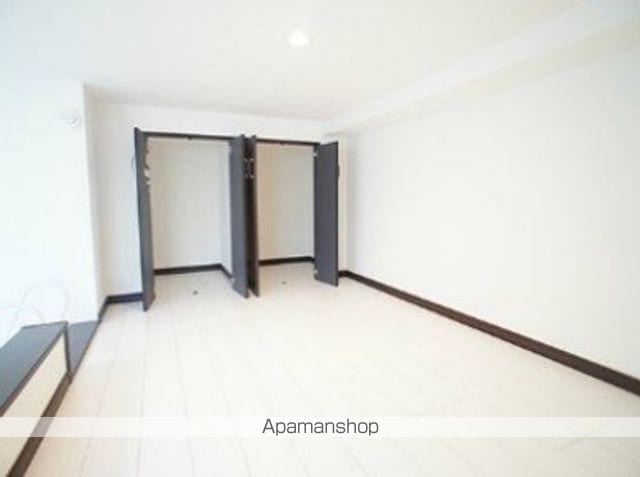ファーストステージ大岡の内装写真