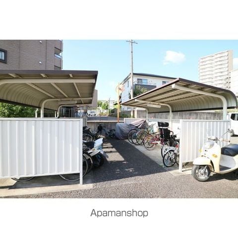 アディー緑ヶ丘の外観写真