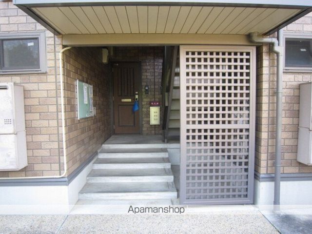 ラフィーネの玄関写真