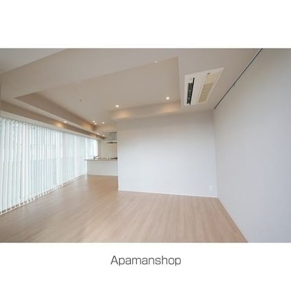 コンフォリア新宿イーストサイドタワー[1LDK/62.86m2]のリビング・居間1