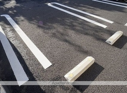 ラ　ヴィーダ　ヌエバ[1K/27.02m2]の駐車場