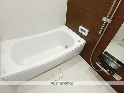 ザ・パークハウス西新宿タワー６０[3LDK/81.5m2]のバス