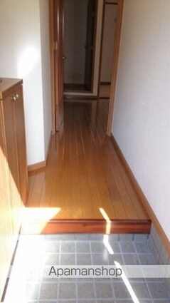 グリーン・リーフ軽井沢[2DK/46.06m2]の玄関