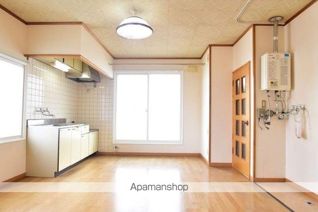 ファミール高野 1号館の内装写真