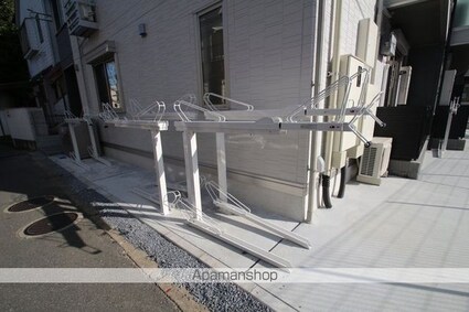 グラナーデ扇Ⅲ[1LDK/40.19m2]の駐車場