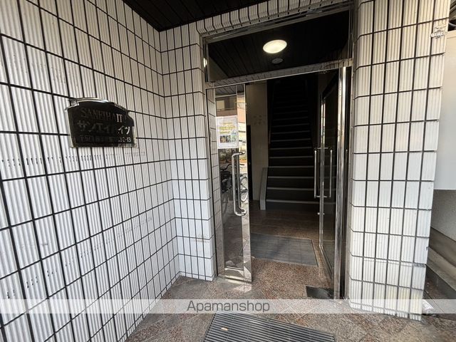 サンエイハイツの玄関写真