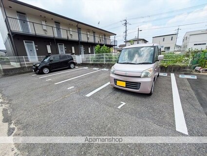 シャレード連島[1R/26.71m2]の駐車場2