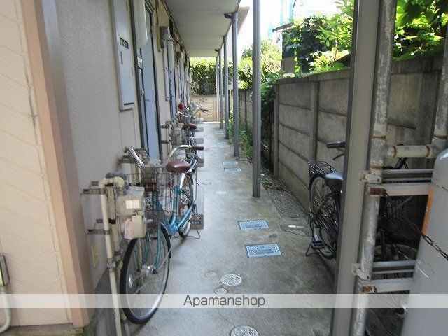 ロンディネ平塚の玄関写真