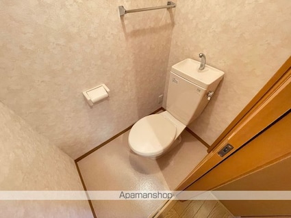 滋賀県大津市京町１丁目[1K/30.01m2]のトイレ