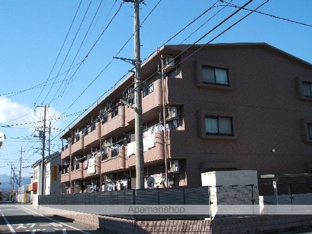 アヴェニール当麻の玄関写真