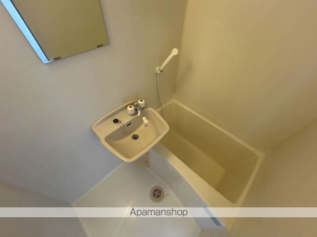 レオパレス五ノ坂の内装写真