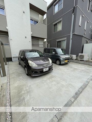 GRANDTIC志賀本通南の玄関写真