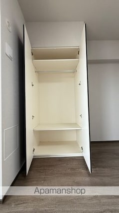 東京都八王子市寺町[2LDK/67.45m2]の収納