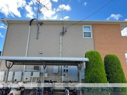 カルフール・Ｋ[2LDK/57.21m2]の外観2