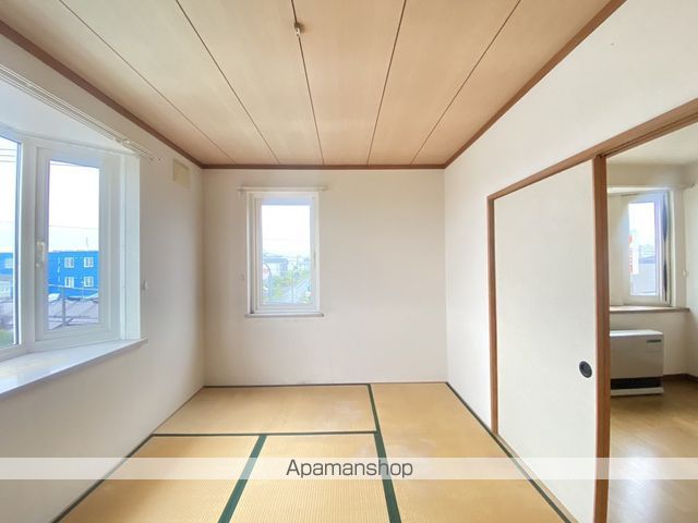 コーポロイヤルメイトの内装写真