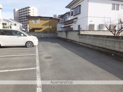 レオパレスアヴニール[1K/23.18m2]の駐車場