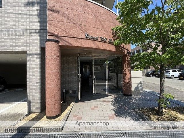 グランベール蒲田の玄関写真