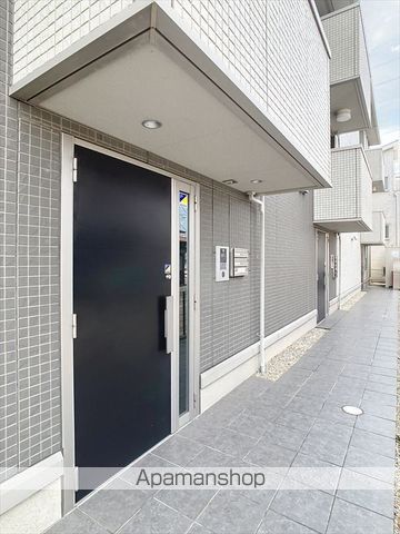 レグルス東刈谷の玄関写真