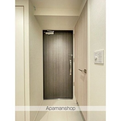 ルーウェ東大泉[2LDK/54.45m2]の玄関