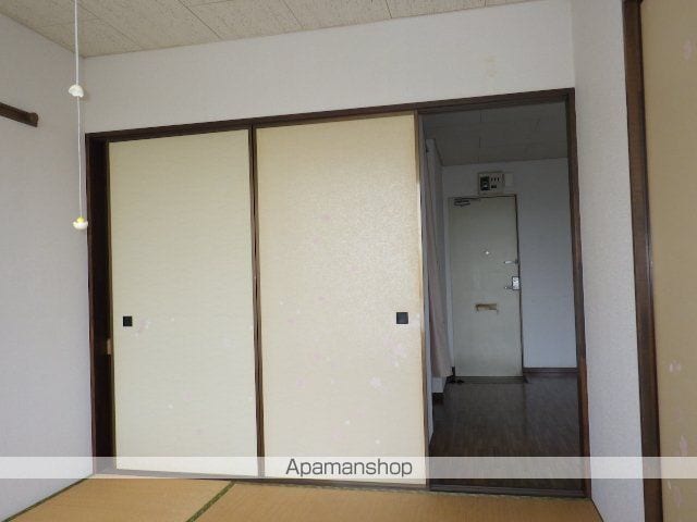 ヴィラ森崎の内装写真
