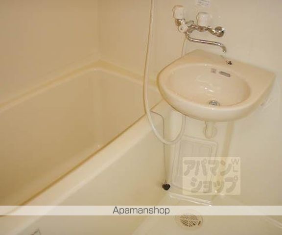 パインフィールド御池の内装写真