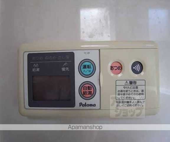 ハーティス山科御陵A棟の内装写真