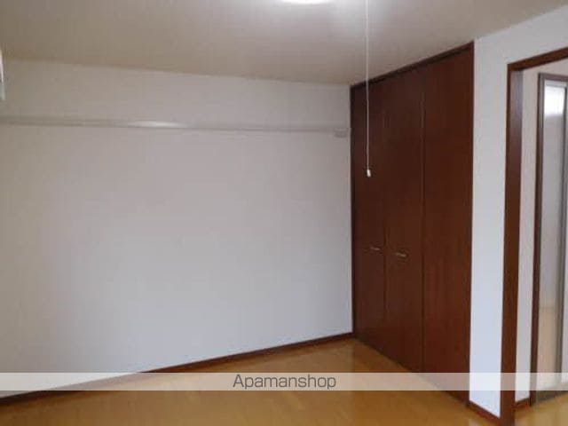 レジアスの内装写真