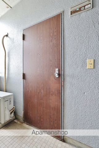 渭東ハイツの玄関写真