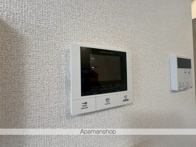 アウスレーゼ高畑の内装写真
