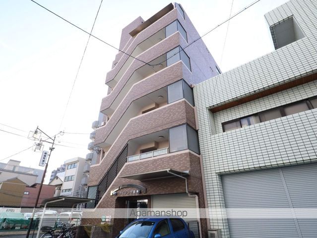 ライジング泉の外観写真