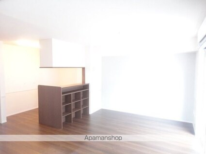 サリナス土居田[2LDK/67.51m2]のリビング・居間