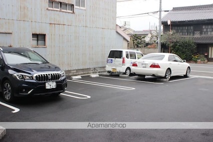 フレッチェ・ボスコⅠ（１）[3LDK/81.33m2]の駐車場