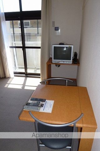 レオパレスプラテリーアIの内装写真