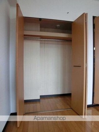 福岡県糟屋郡粕屋町若宮１丁目[1K/25.57m2]の収納