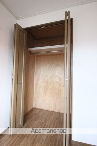ロイヤルアネックス弐番館の内装写真